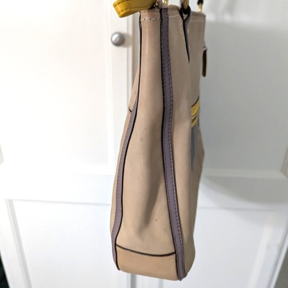 Coach Poppy Halie Cappuccino/Oyster Glam Shoulder Tote Bag - Picture 6 of 16
